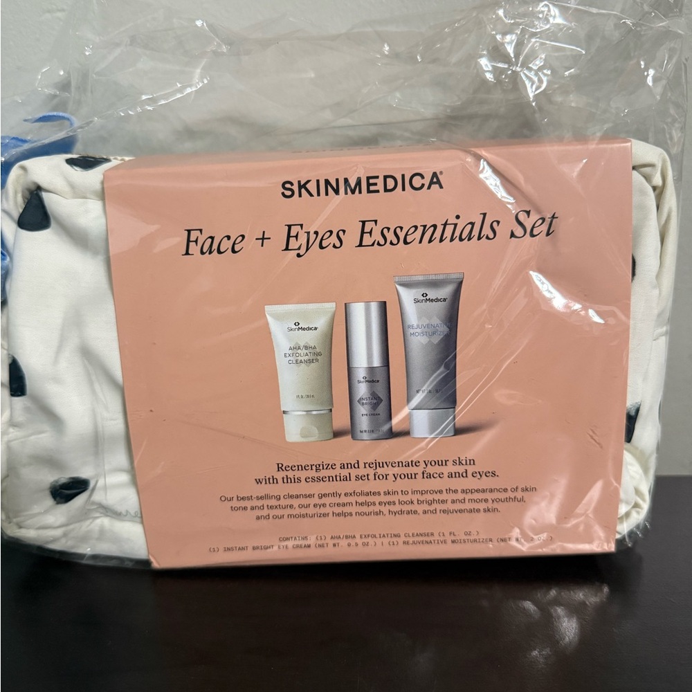 SkinMedica Face + Eyes Essentials kit Holiday 2025